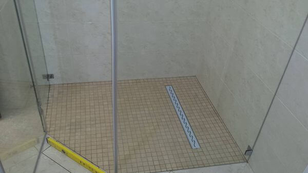 Fürdőszoba felújítás takarákosan. Lakásfelújítás Budapest